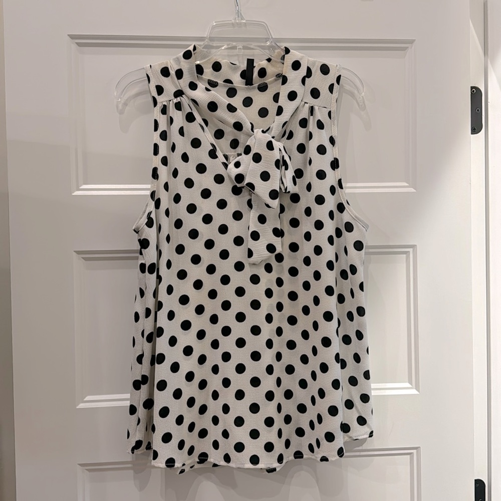 Haute apparel polka dot float tank top sz L
